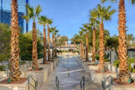 Mgm Signature-15-717 F1 Track & Strip View Balcony Las Vegas Exteriör bild